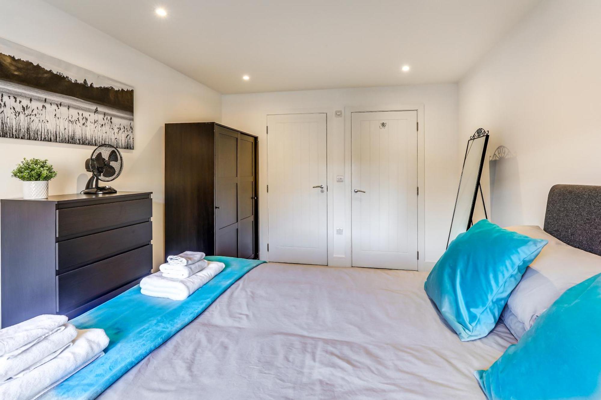 Exceptionally Spacious Central Canterbury Home ภายนอก รูปภาพ