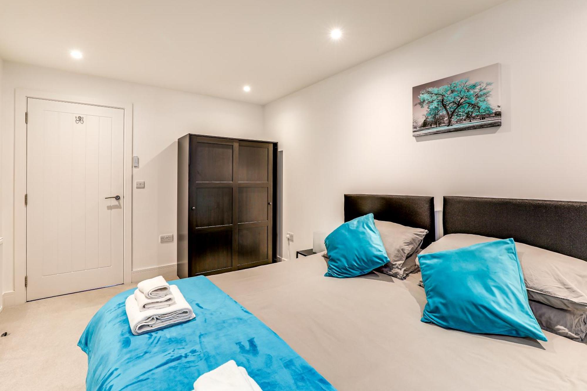 Exceptionally Spacious Central Canterbury Home ภายนอก รูปภาพ
