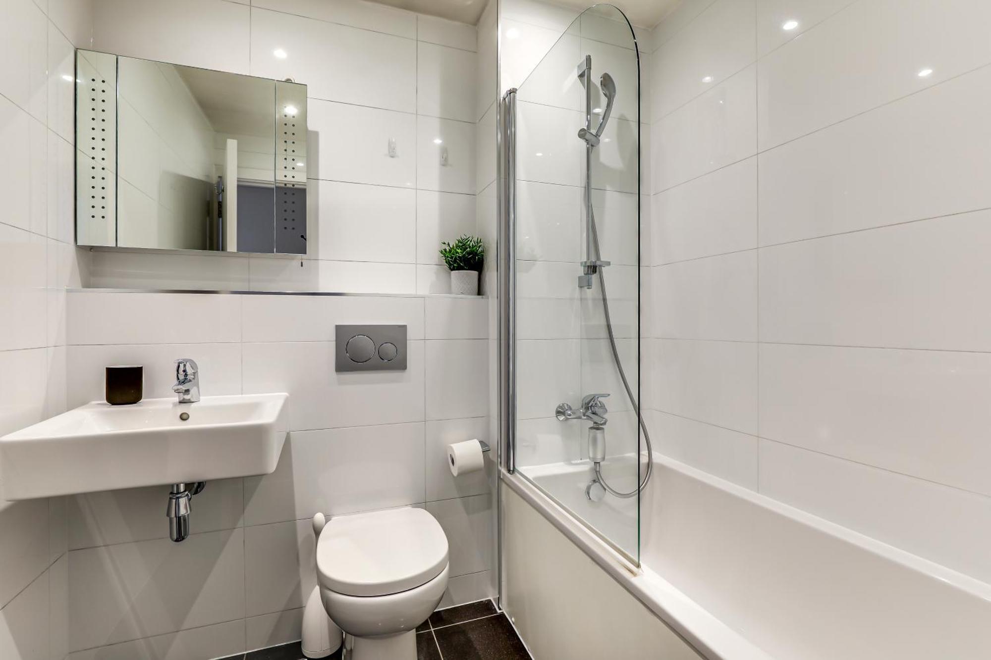 Exceptionally Spacious Central Canterbury Home ภายนอก รูปภาพ