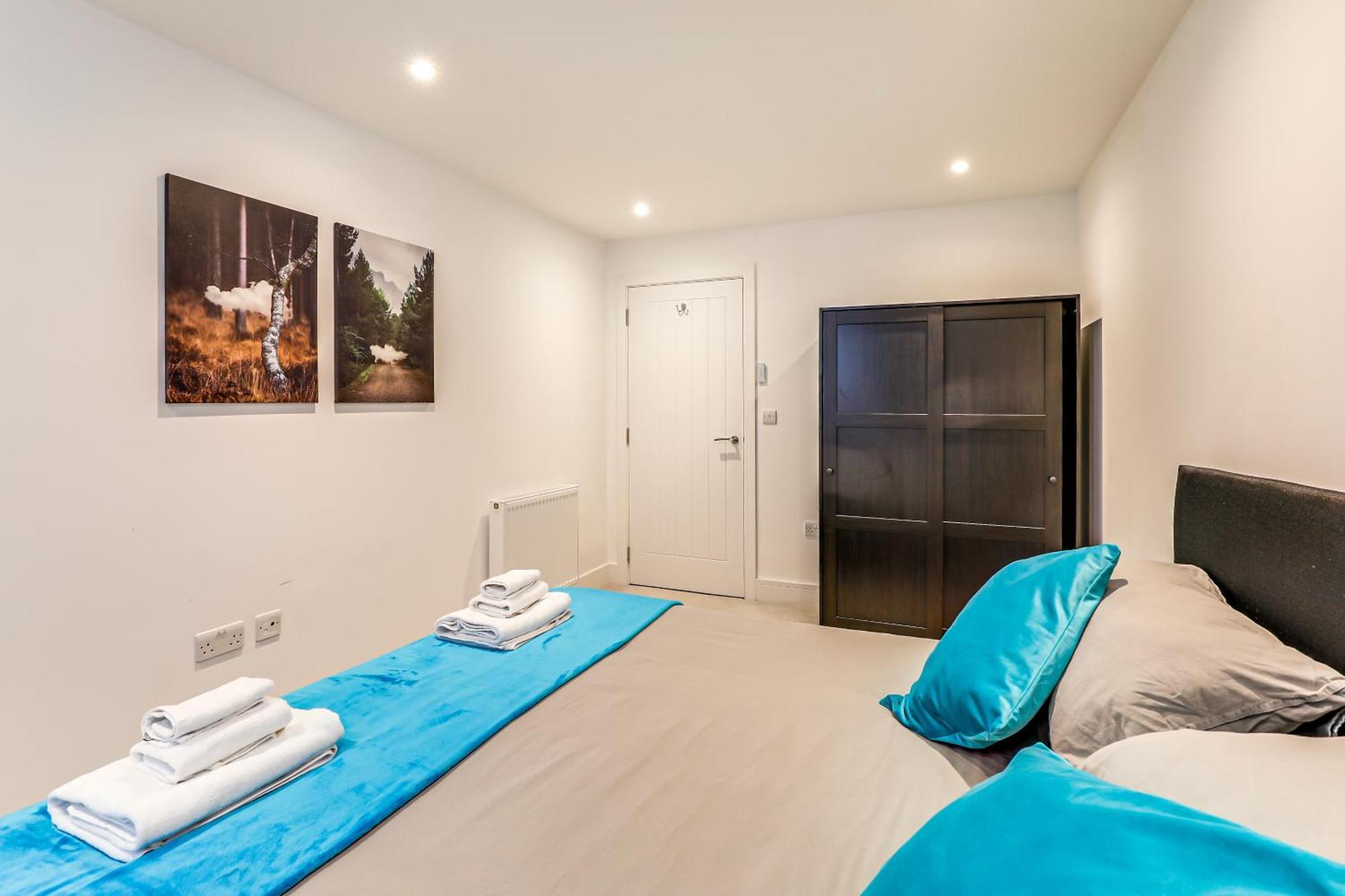 Exceptionally Spacious Central Canterbury Home ภายนอก รูปภาพ